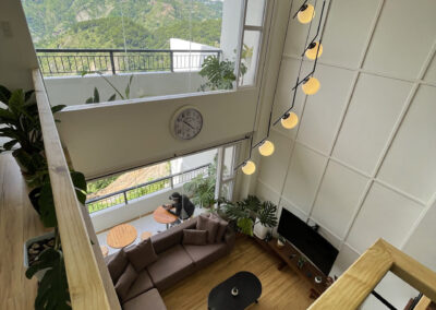 Loakan High Ceiling