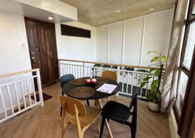 Mood Mountain Dining Area